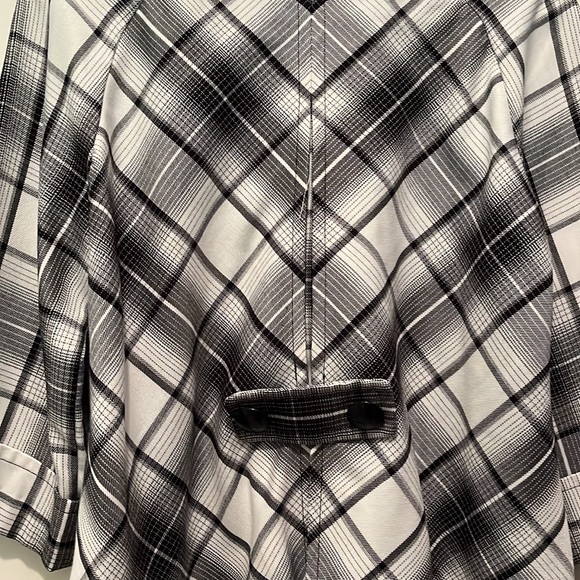 Swing jacket - Picture 9 of 9